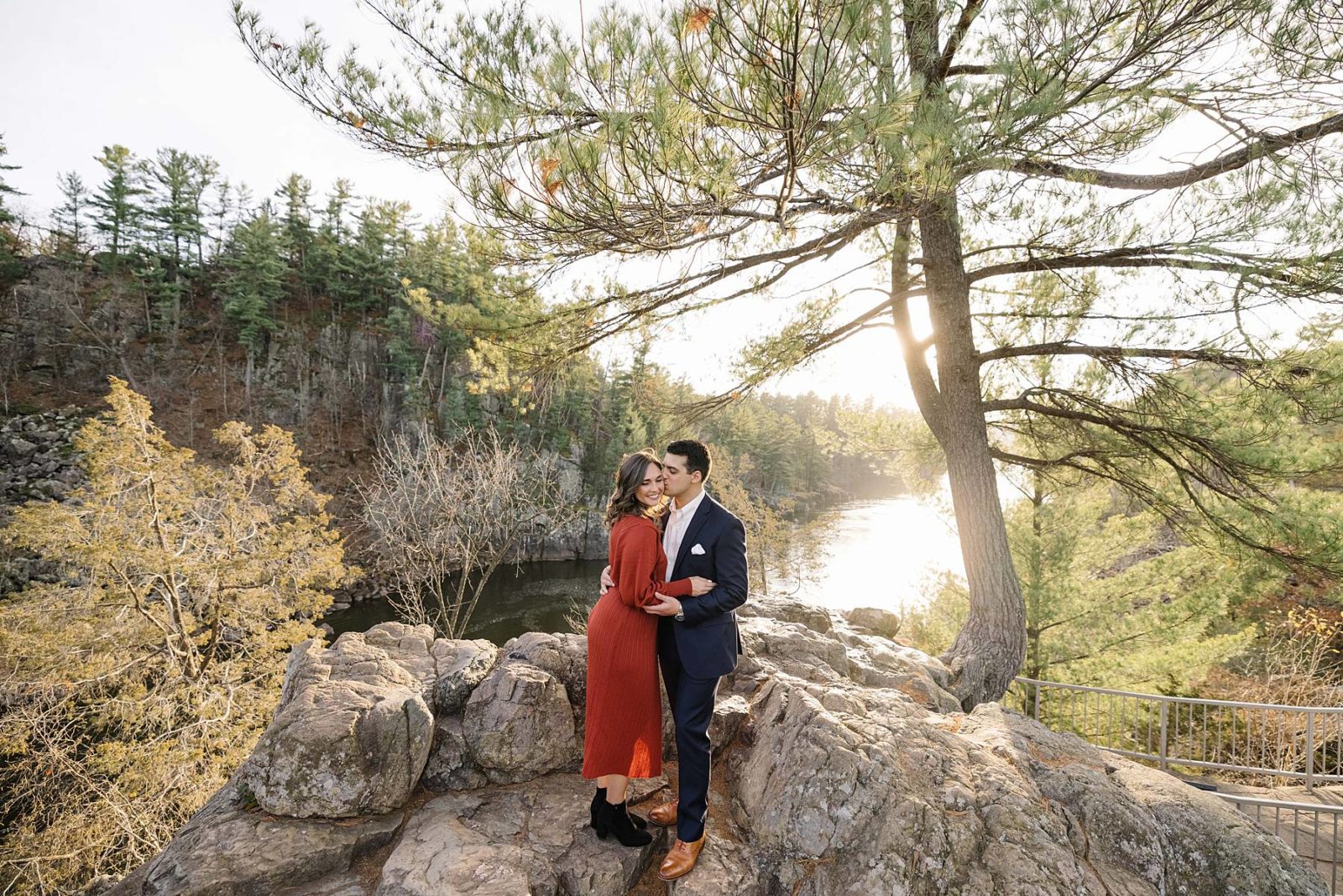 Taylors Falls, Minnesota | Fall Engagement - shanelongphotography.com