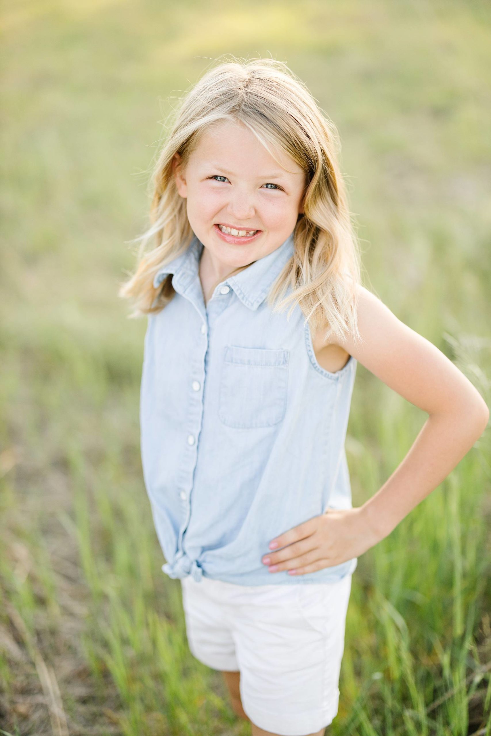Forest Lake | Summer Family Portrait Session - shanelongphotography.com